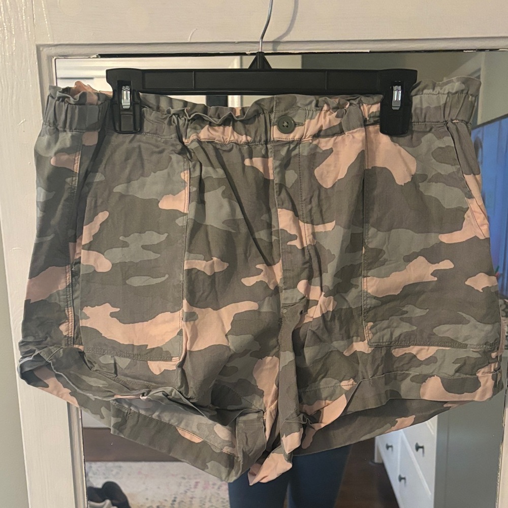 Aerie Camouflage Shorts in Green and Pink
